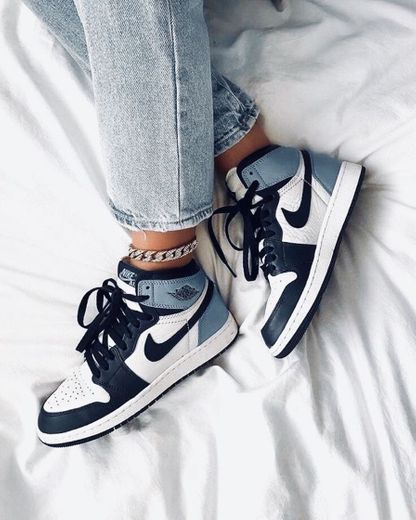 Nike air Jordan 1 💙