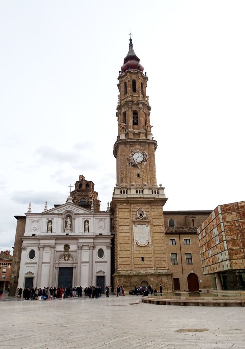 Place Catedral del Salvador de Zaragoza