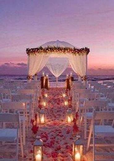 Arco de casamento ao ar livre 👰