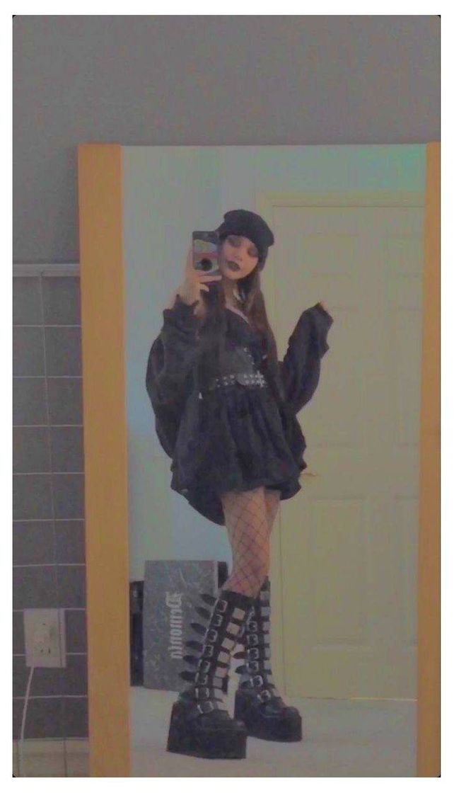 Fashion Egirl aesthetic grunge 