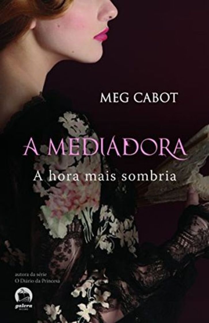 Books A Hora Mais Sombria - Coleção A Mediadora