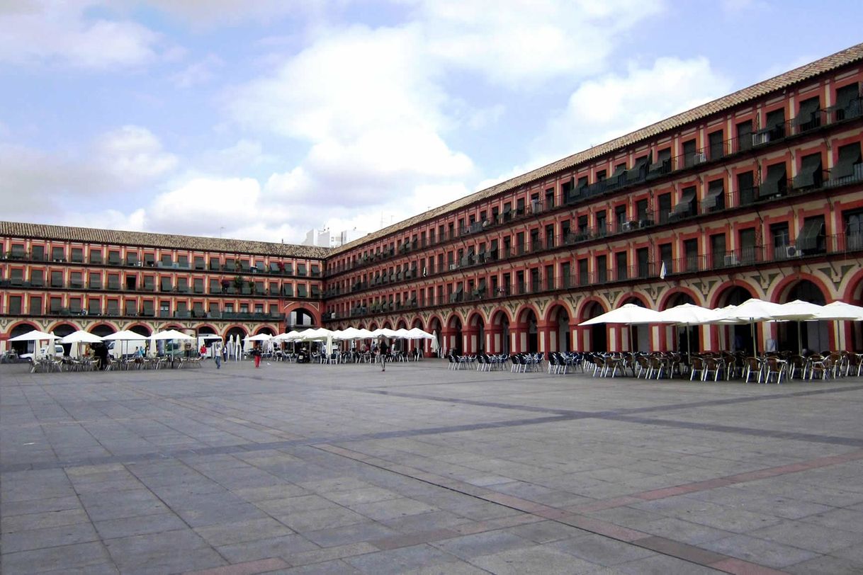 Place La Plaza de la Corredera