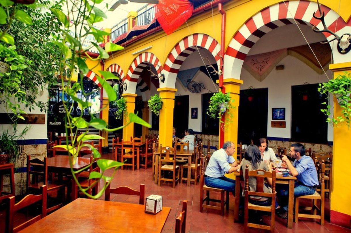 Restaurants Restaurante Sociedad Plateros María Auxiliadora