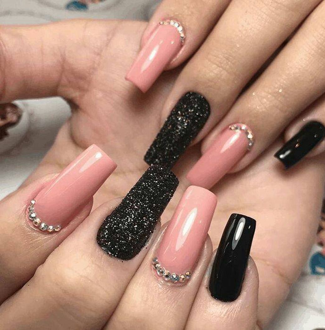 Fashion Unhas pretas e rosas lindaax