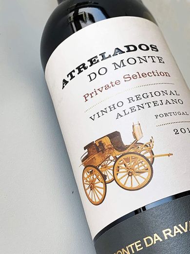 Atrelados do Monte - Selección superio 2018 de vino tinto de Alentejo,