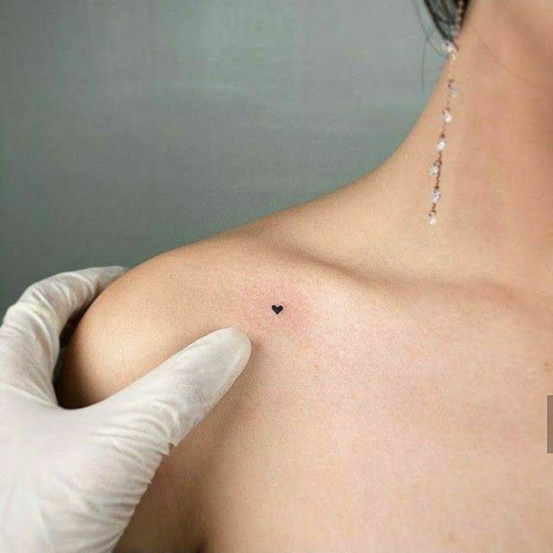 Moda Tattoo Minimalista Coraçãozinho