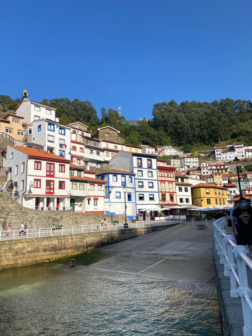Place Cudillero