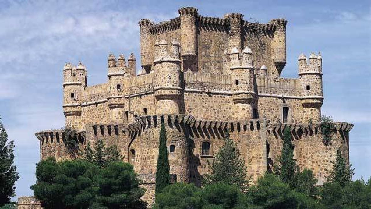 Places Castillo de Guadamur