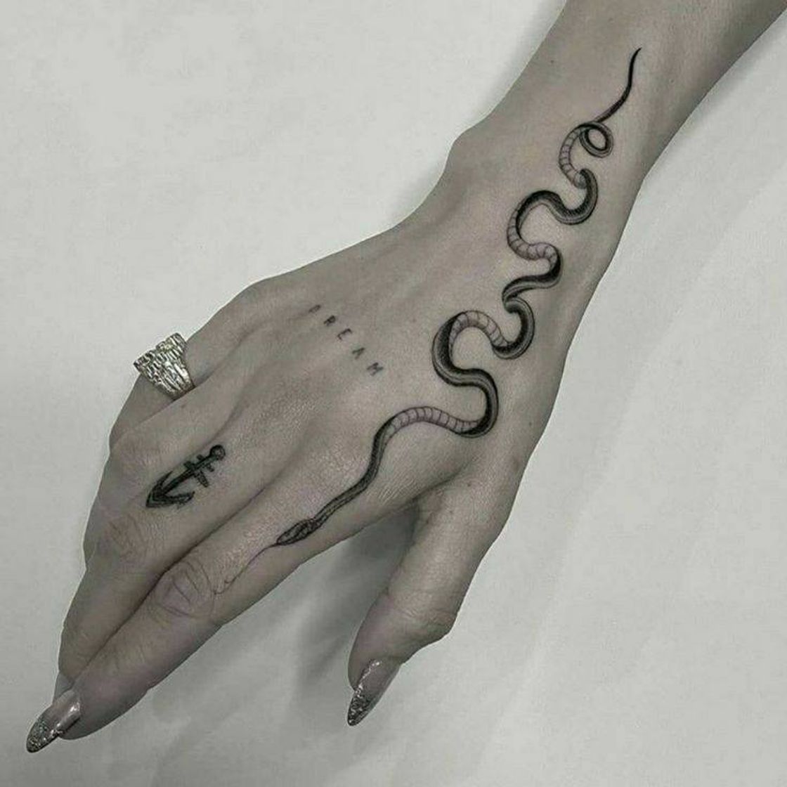 Fashion tattoo snake