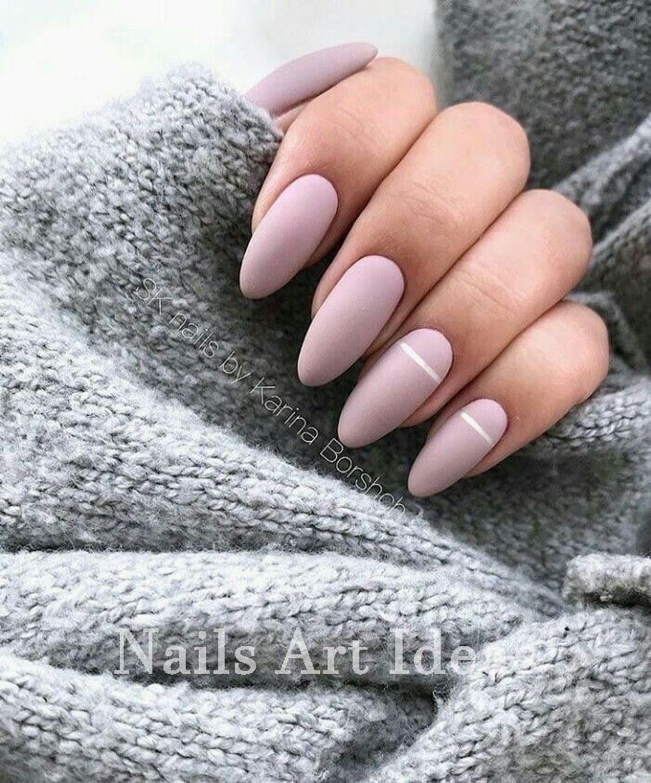 Moda Nails