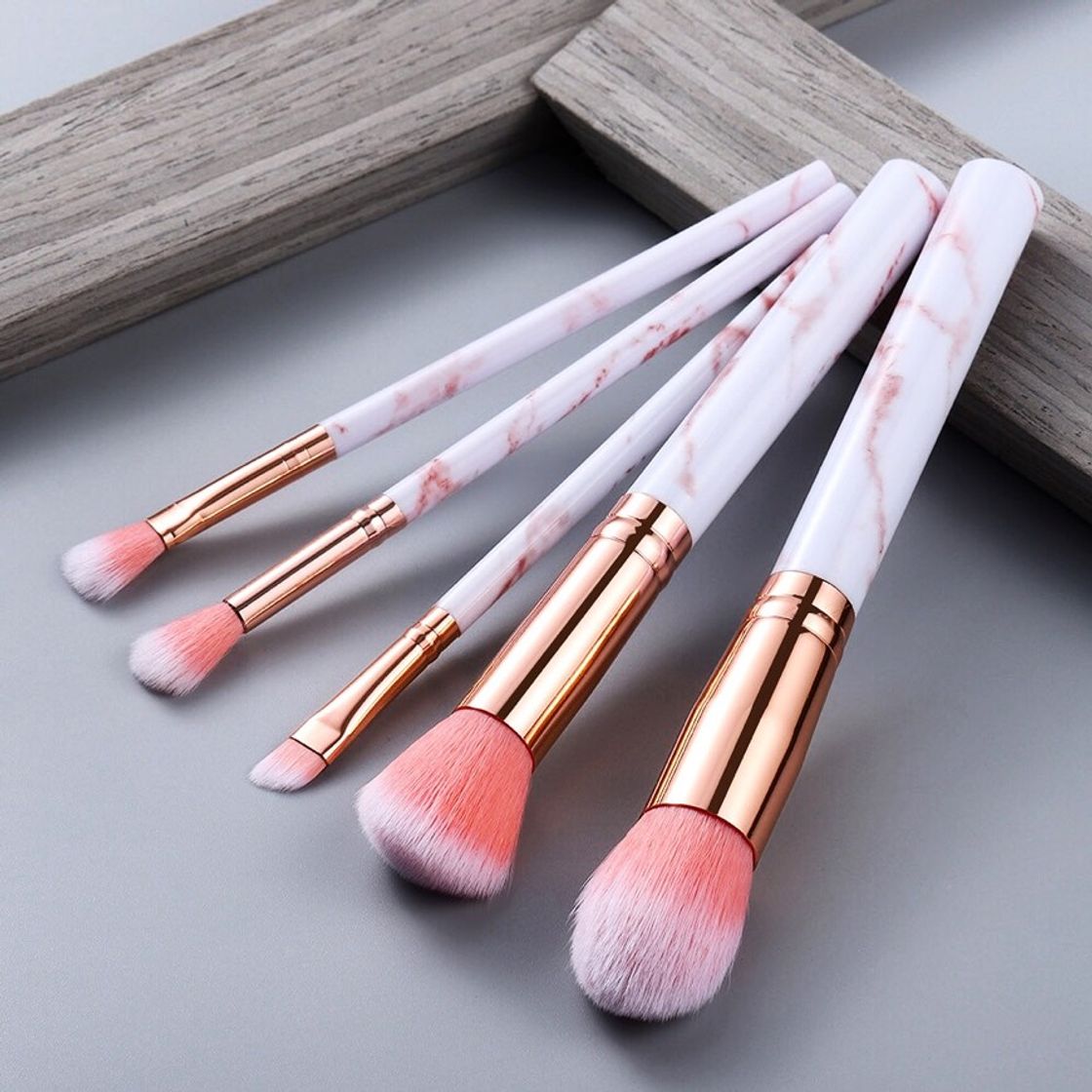 Products Profissional makeup brushes