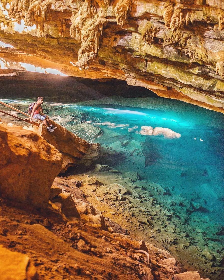 Lugar Gruta Azul da Fazenda Pratinha