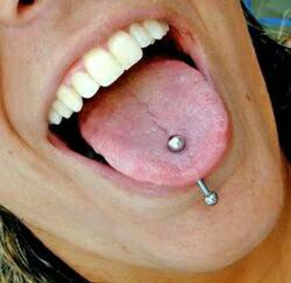 Fashion Piercing na língua 