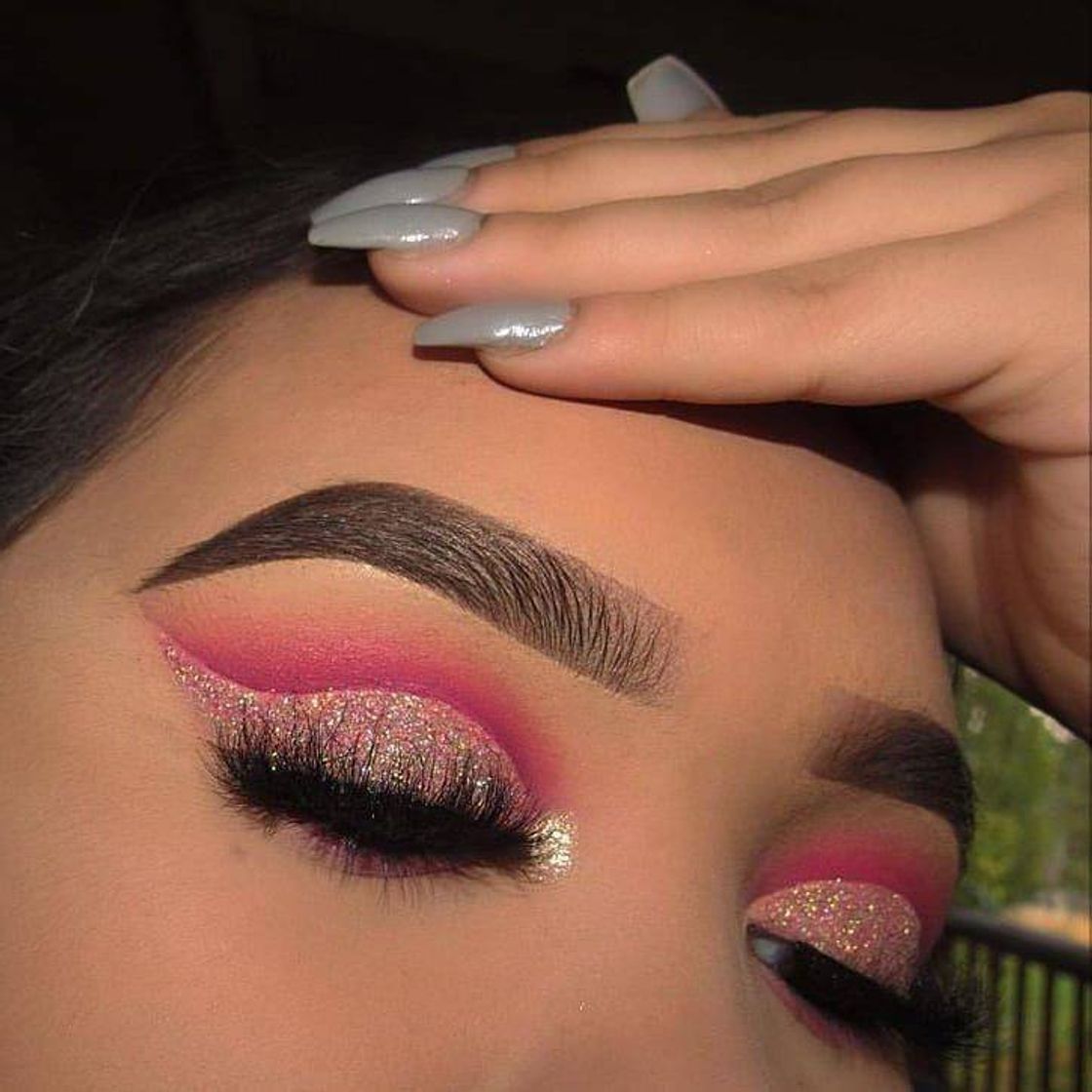 Fashion Maquiagem Rosa Com Glitter