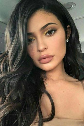 Kylie Jenner Makeup