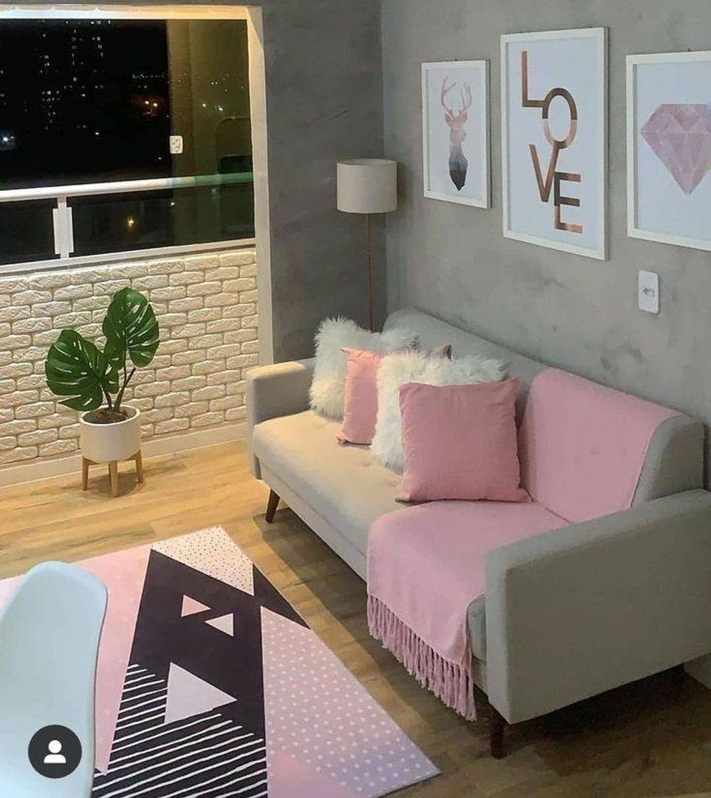 Moda um sonho uma sala tão arrumada e ROSA 😂😍