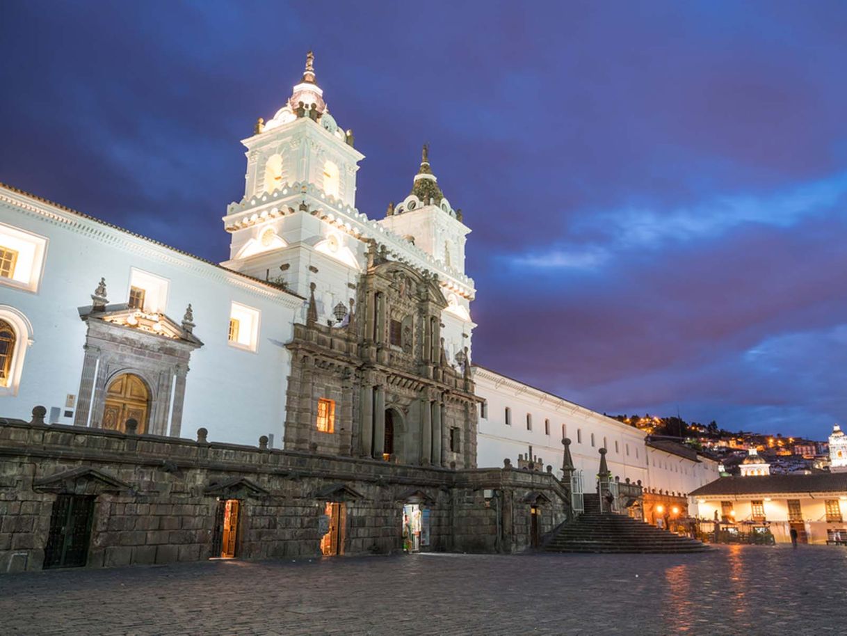 Place Iglesia de San Francisco