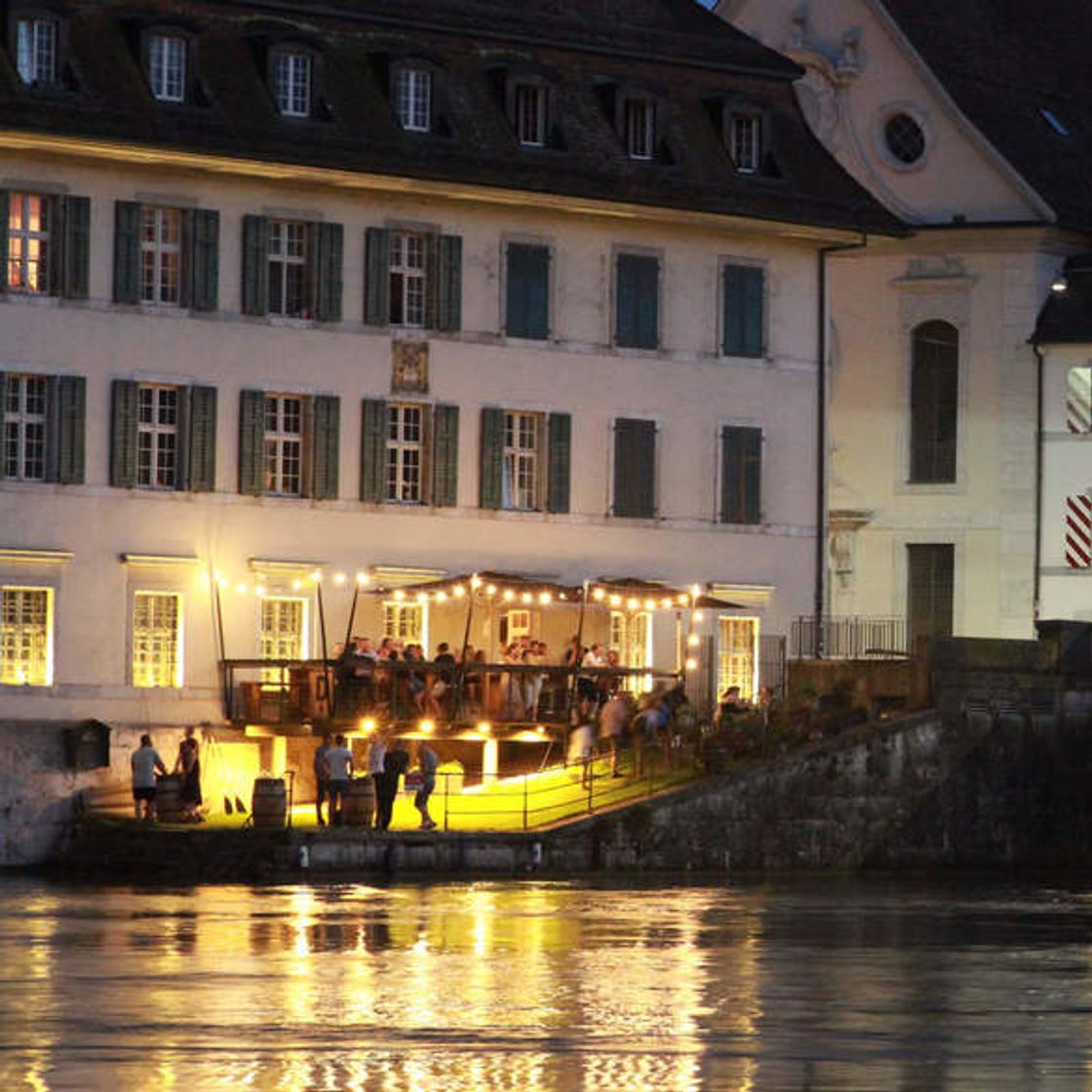 Restaurants The DOCK Bar