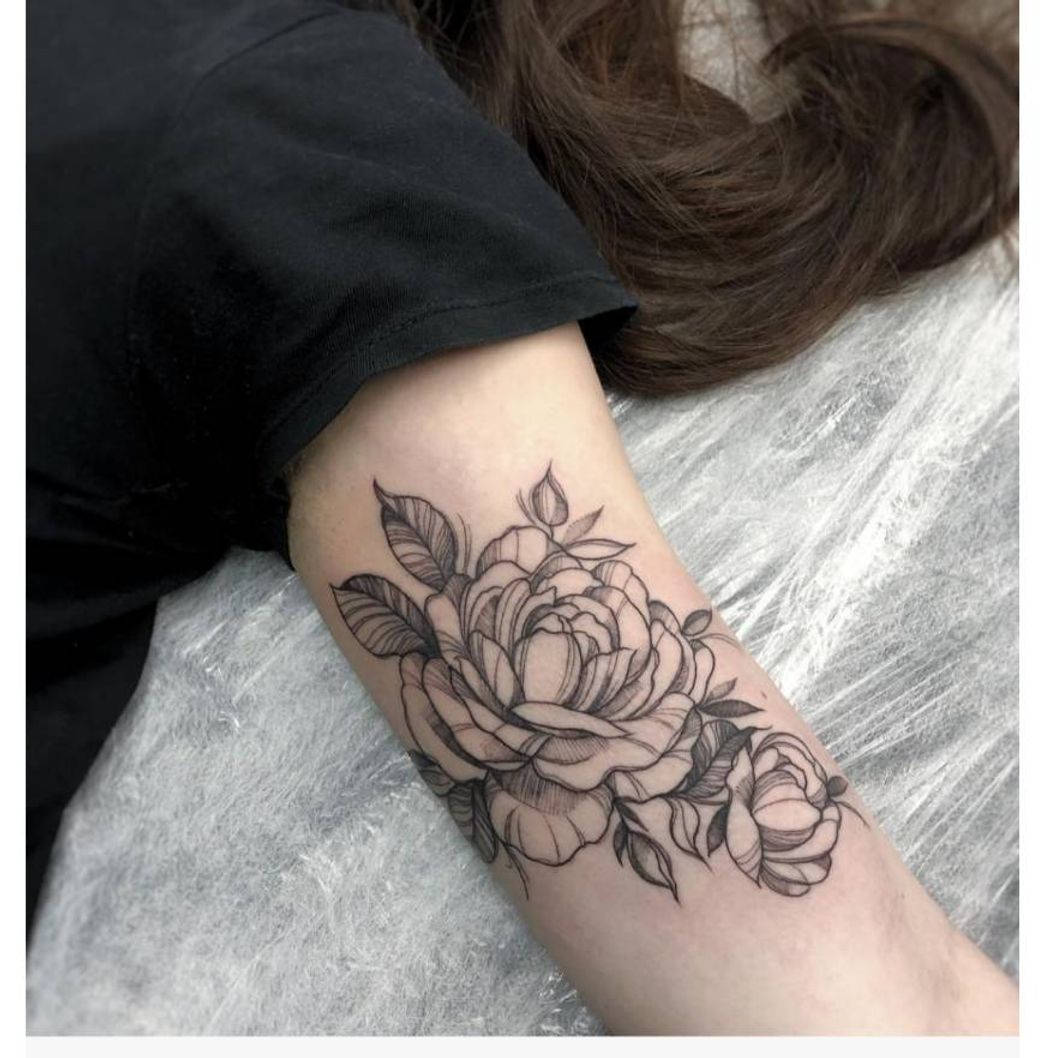 Fashion TATUAGENS FEMININAS → 500+ Fotos e Ideias para você