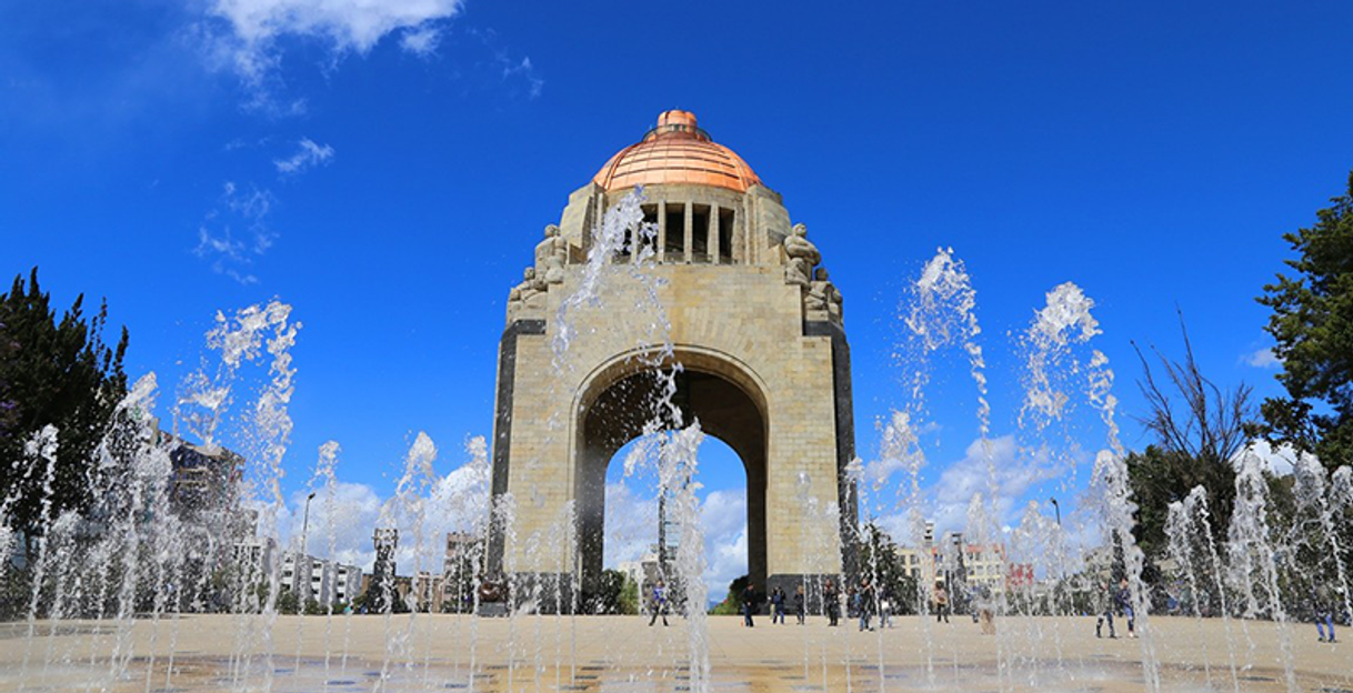 Lugar Monumento a la Revolución
