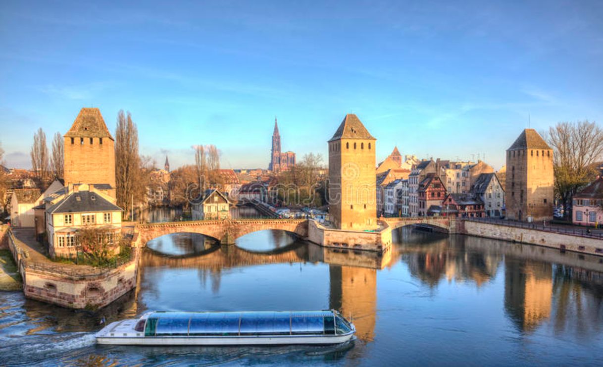 Place Ponts Couverts