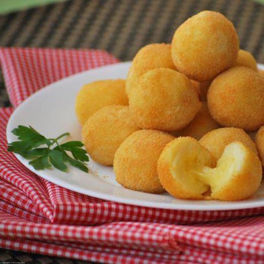 Bolinha de queijo