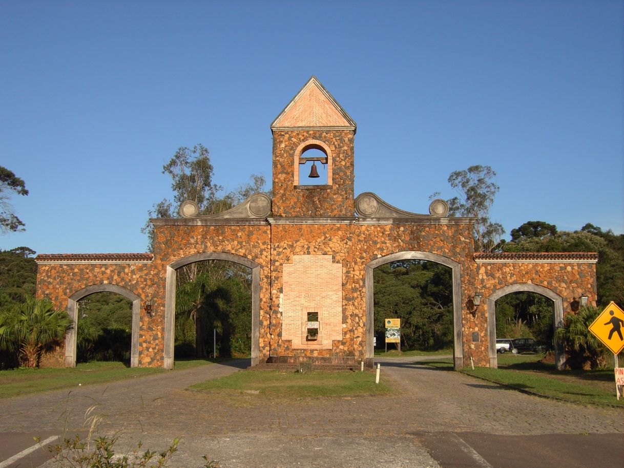 Place Estrada da Graciosa