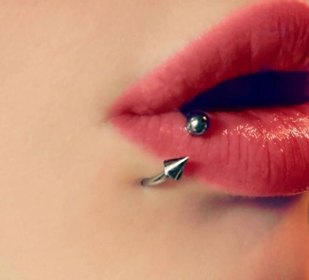 Social Piercing na boca