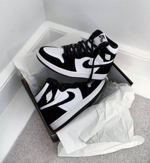 Jordan black and white 🖤