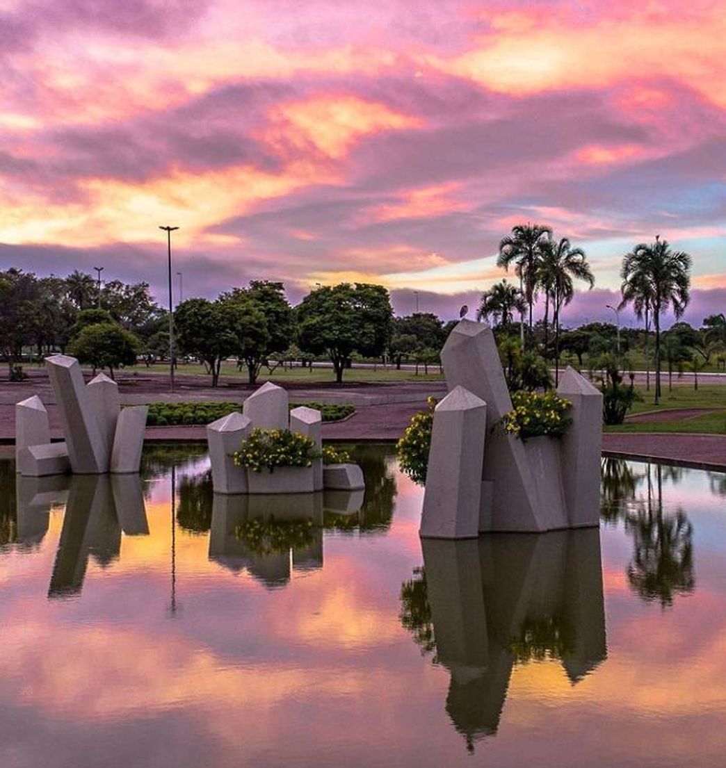 Lugares Praça dos Cristais