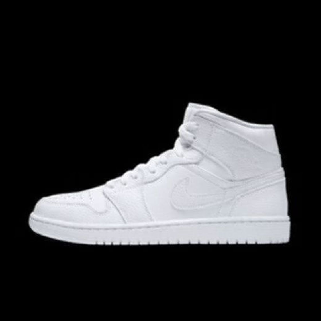 Social NIKE Air Jordan 1 Mid