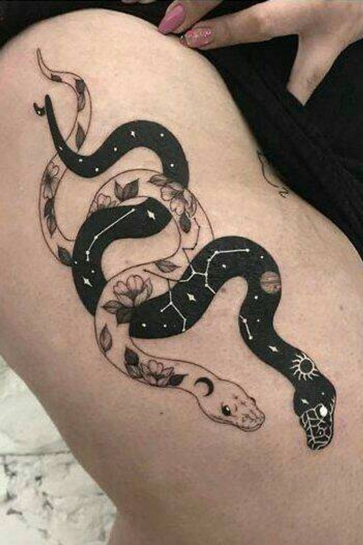 Moda snake tattoo