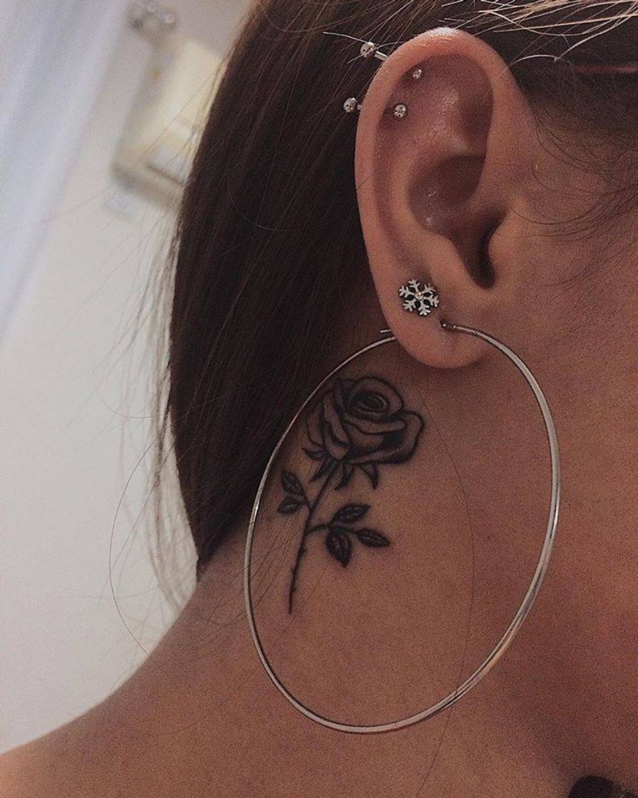 Fashion Pra quem gosta de tattoo de flor 🌹❤