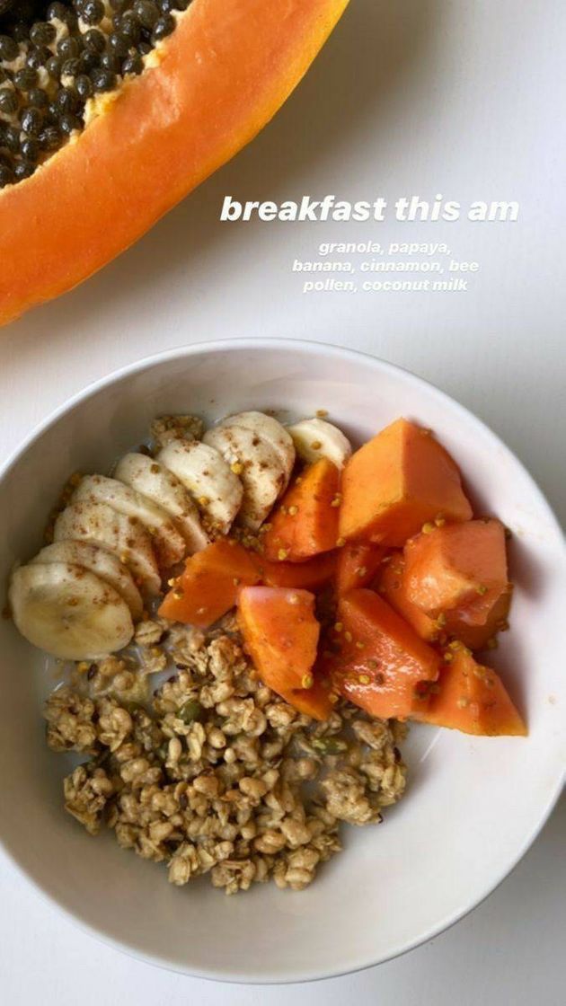 Fashion Granola, fruta y yogurt