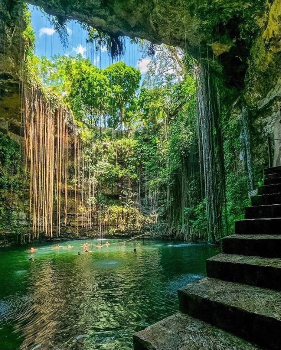 Lugar Cenote Ik-Kil