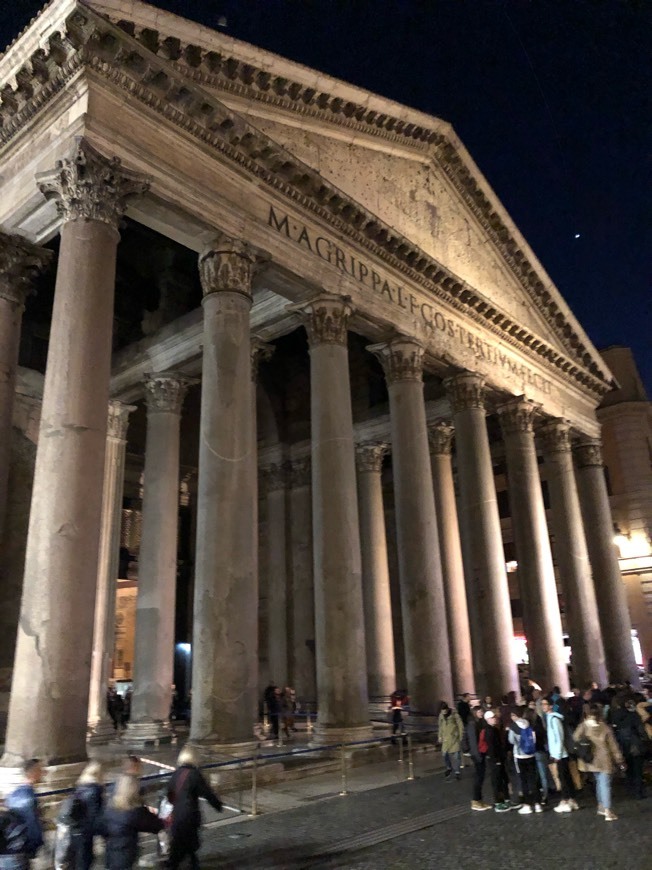 Place Pantheon