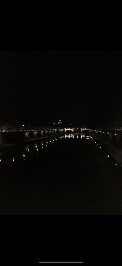 Place Fiume Tevere