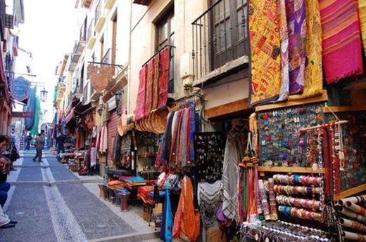 La Calle de las Teterías | Granada City Tour
