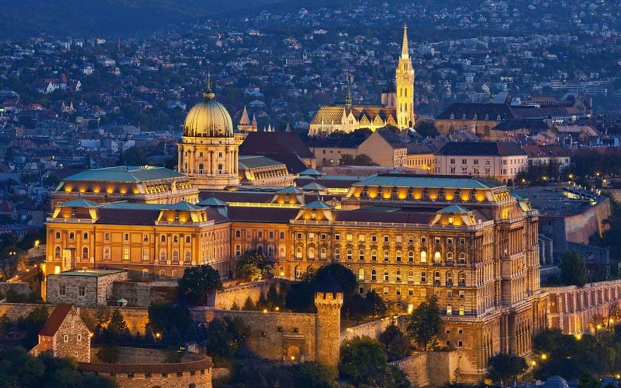 Restaurants Buda Castle