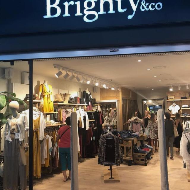 Lugar Brighty&co