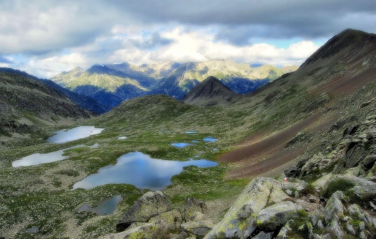 Places Ibón de Llauset