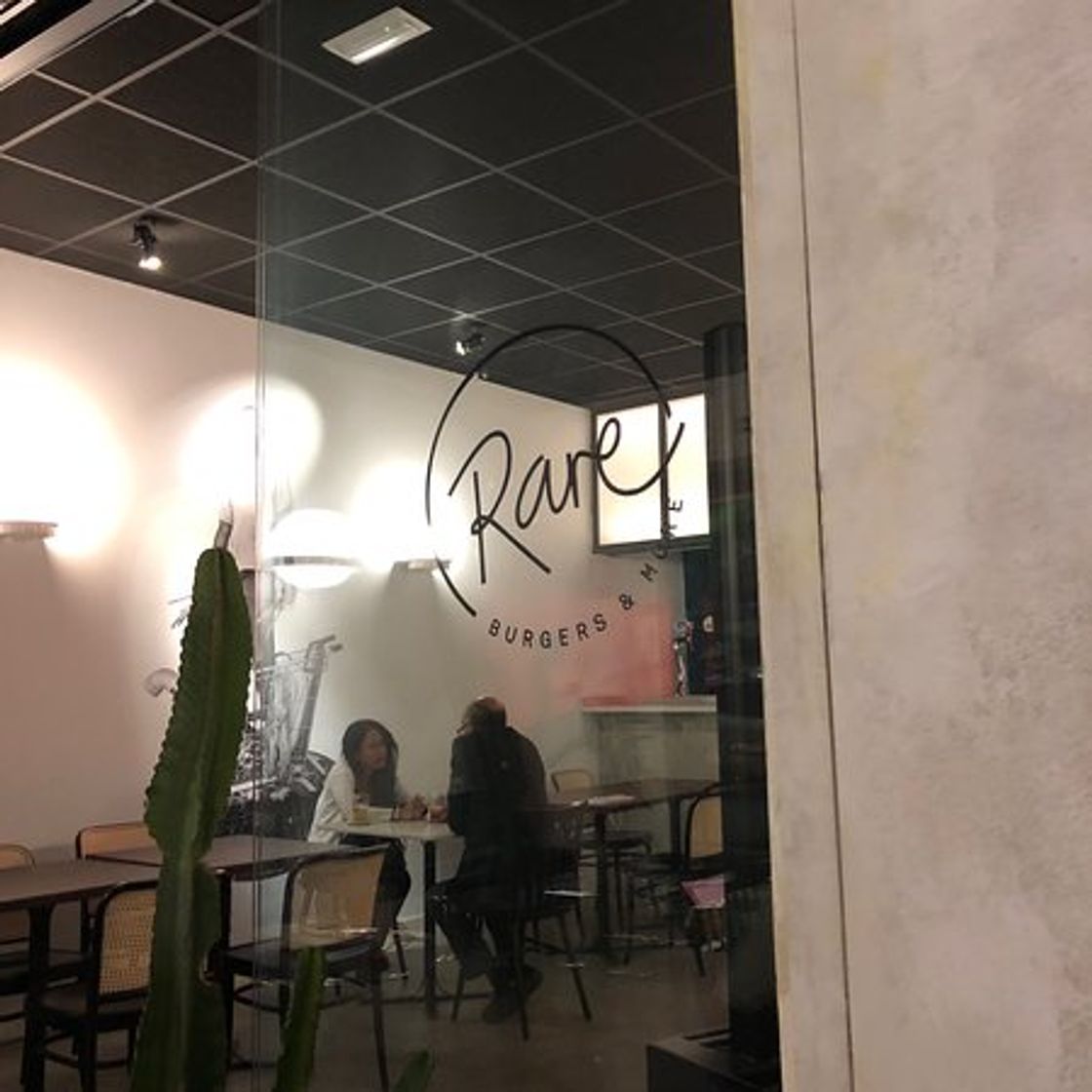 Restaurants RARE