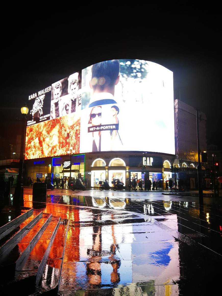 Lugar Piccadilly Circus