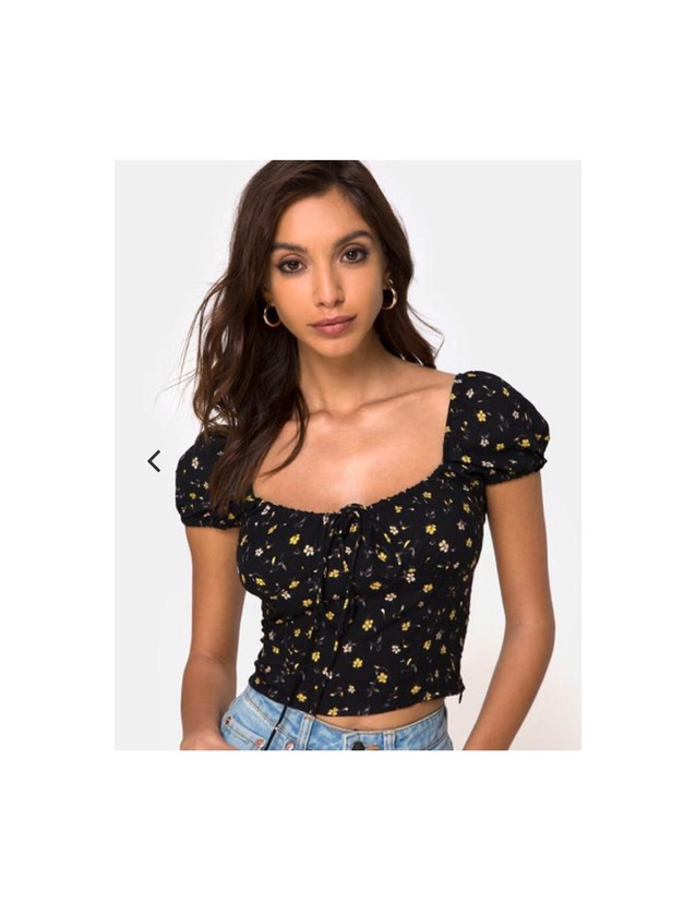 Product Mazu Top in Pretty Petal Black by Motel