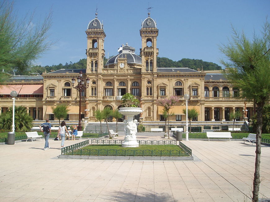 Place Ayuntamiento de Donostia - San Sebastián