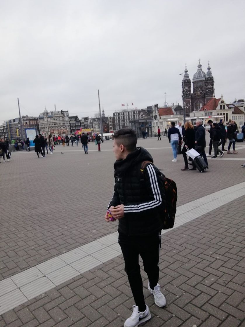 Place Amsterdam Centraal