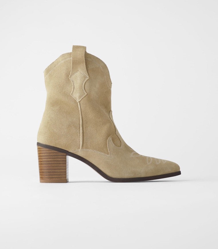 Moda Cream Boots