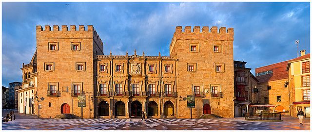 Place Palacio de Revillagigedo