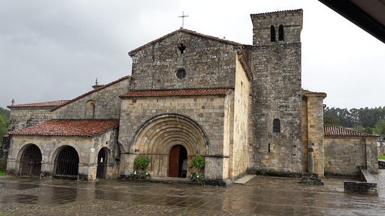 Place Colegiata de Santa Cruz