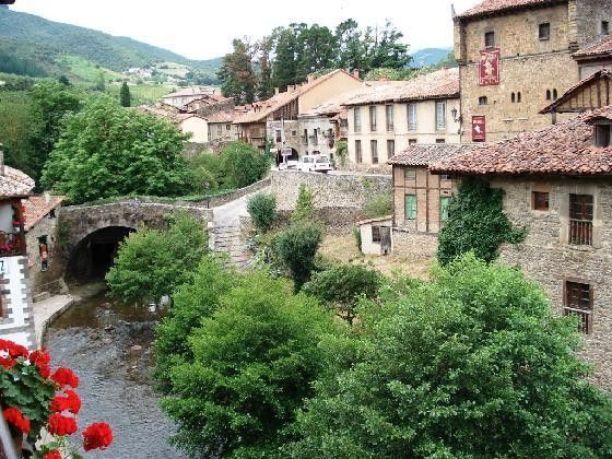 Place Potes